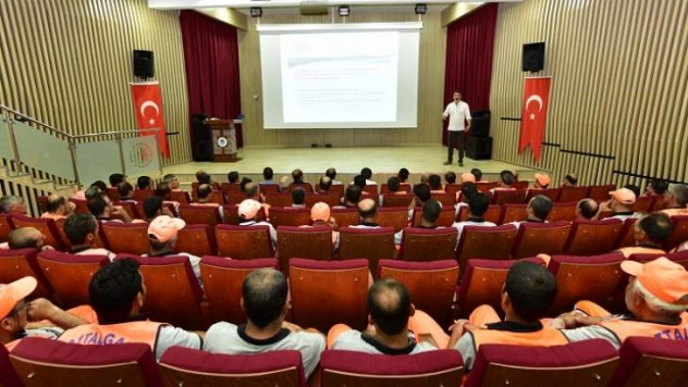 Belediye Çalışanlarına 'Temel İş Sağlığı Ve Güvenliği Eğitimi' Verildi