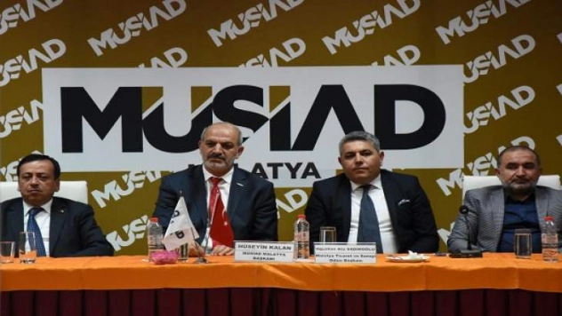 MÜSİAD Dost Meclisi Konuğu Sadıkoğlu oldu.