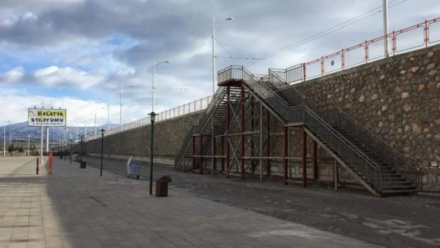 Stadyumun Yaya Ulaşım Sorununu Çözdü