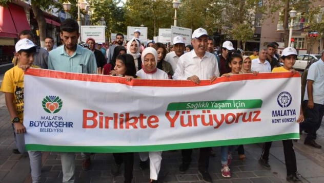Malatya'da 'Sağlıklı Yaşam için Birlikte Yürüyoruz' etkinliği