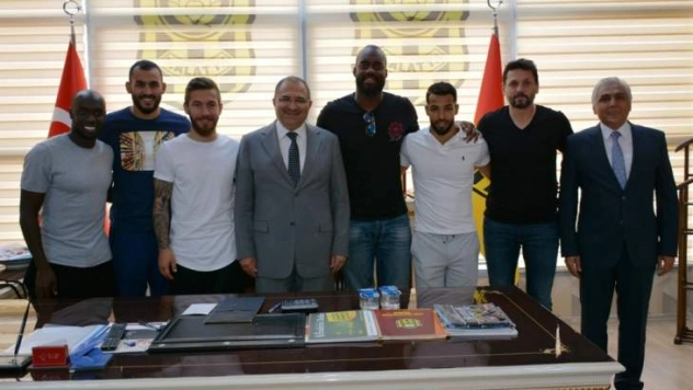 Vali Kaban Yeni Malatya Spor Kulübünü Ziyaret Etti