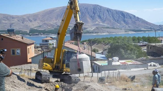 Gümüşlü Mahallesi'ne Kanalizasyon Altyapısı İnşa Ediliyor