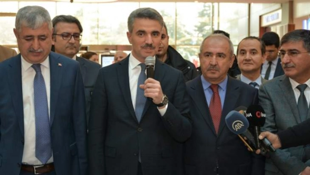 Vali Baruş 'Türkiye'de Darbeler ve Malatya Yerel Basını' Sergisi Açılışına Katıldı