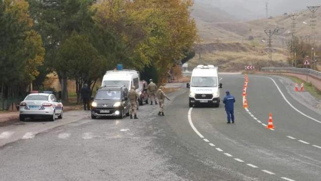 Aranan Şahıslar Yakalandı