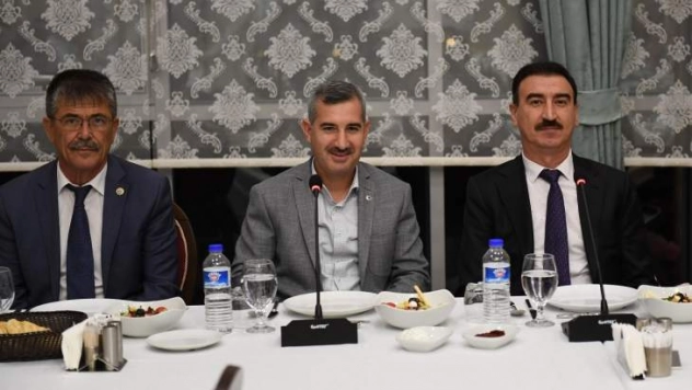 Başkan Çınar, 'Ülkemize ve Milletimize Hizmet Etmek Bizler İçin Kutsaldır'