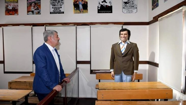 Kemal Sunal Türk Sinemasının Unutulmazlarındandır