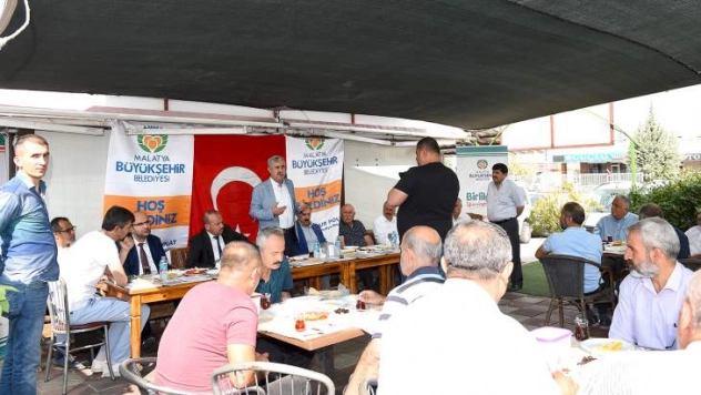 Başkan Polat, galerici esnafıyla buluştu