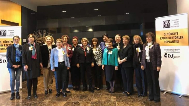 Prof. Dr. Karabulut, 'Türkiye Kadın Rektörler Toplantısına' katıldı