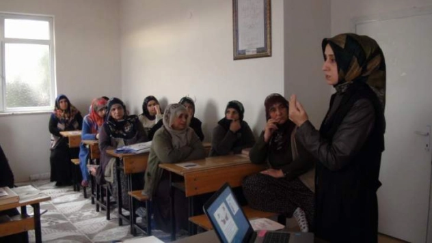 Mutlu Evlilikler İçin Doğru İletişim Şart.