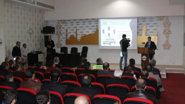 Belediye Personeline Trafik Dersi