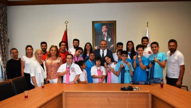 Vali Kaban, Özel Sporcularımızı Ödüllendirdi