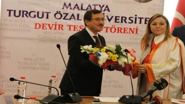 Rektör Karabulut, görevine başladı