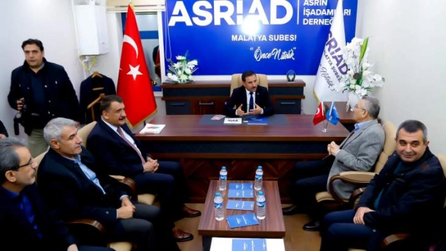 Gülle ve Başkan Gürkan, Asrın İşadamları Derneği Üyeleri İle Bir Araya Geldi