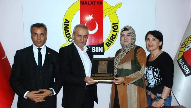 Başkan Alpaslan Anadolu Basın Birliği Derneğini Ziyaret Etti