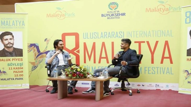 Haluk Piyes 'Minder Söyleşileri'nin Konuğu Oldu