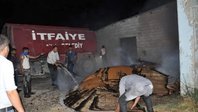 Muş'ta mobilya fabrikasında yangın