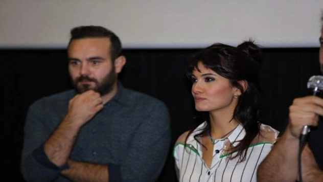 Zorlukları olsa da sinemayı çok seviyorum