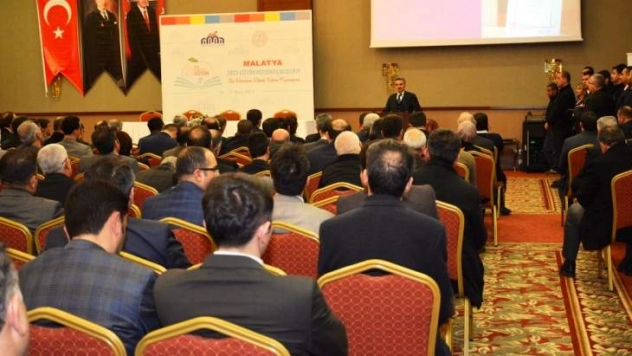 Vali Baruş 2023 Eğitim Vizyonu Çalıştay Programına Katıldı