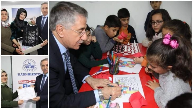 Hünerli Eller El Sanatları Sergisi Ziyaretçilerini Bekliyor