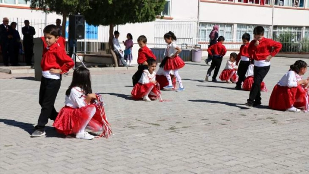 Hekimhan'da İlköğretim Haftası