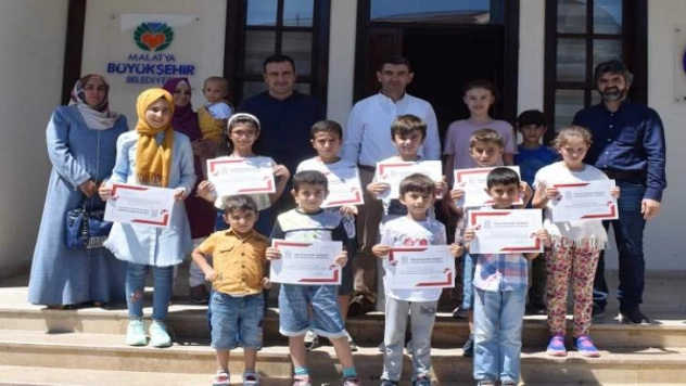 Kent Konseyi Yaz Kur'an Kursu Sertifika Taktimi İle Sona Erdi.