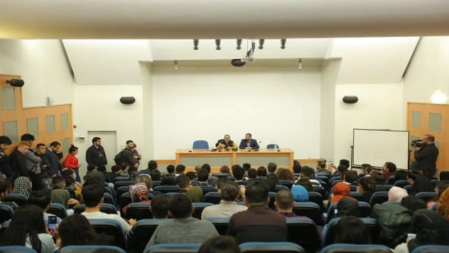 Osman Sınav: 'Dünyayı değiştirenler hayal kuranlardır'