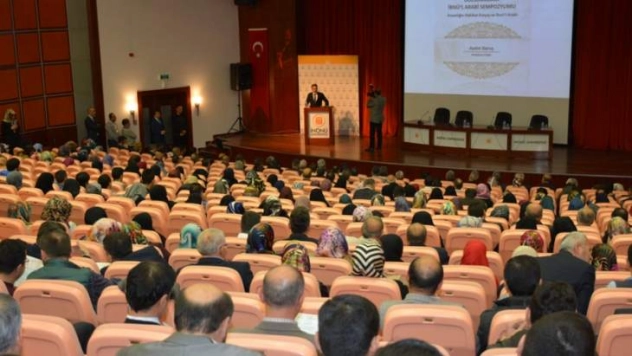 Vali Aydın Baruş Uluslararsı İbn-Ul Arabi Sempozyomunun Açılışına Katıldı
