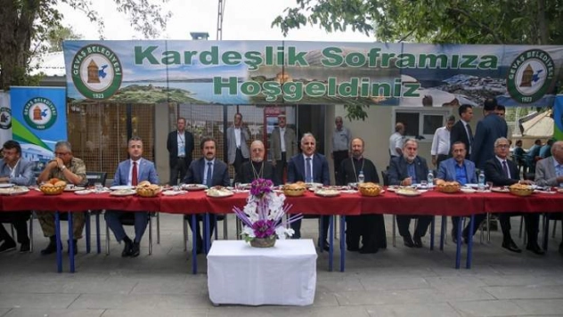 Van'da 'Barış ve Kardeşlik Sofrası''