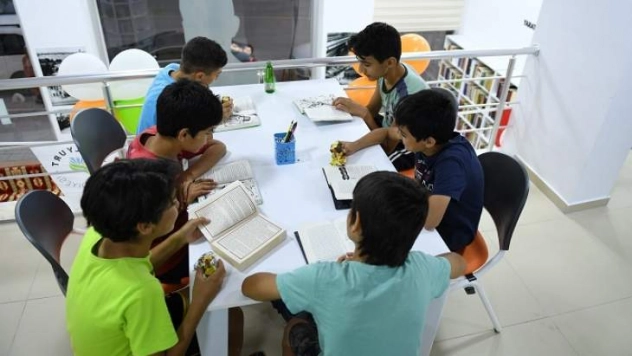 Başkan Çınar, ''Eğitim Hizmetlerimiz Yeşilyurt Markasına Değer Kazandırıyor''