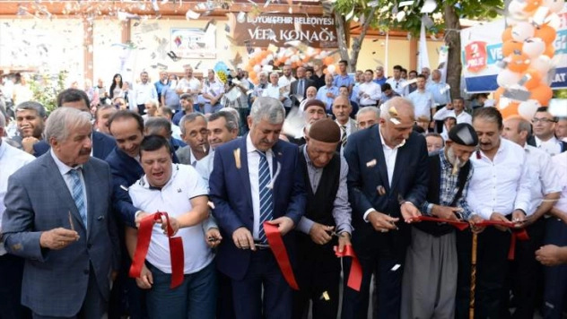 Malatyalı yaşlılar 'konakta' ağırlanacak