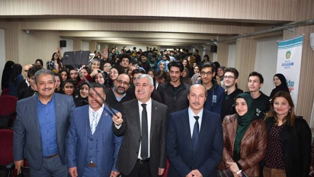 Başkan Polat, 'Sizler Bu Ülkenin Ve Yeryüzünün Geleceğisiniz'