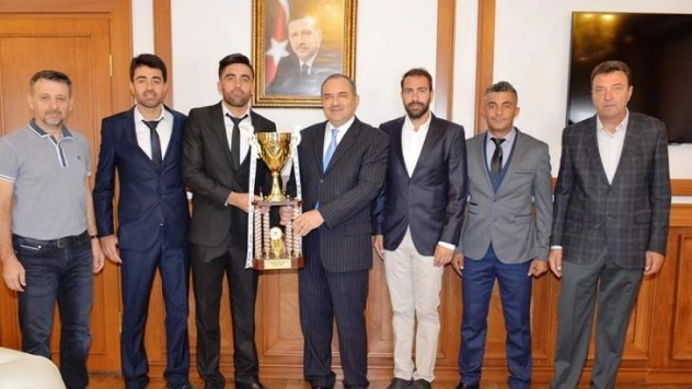 Vali Kaban, Başarılı Sporcuları Makamında Kabul Etti