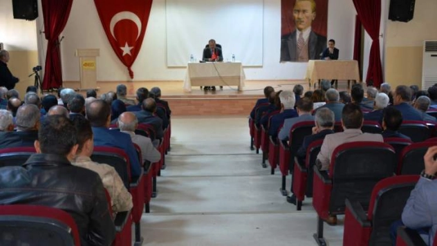 Vali Kaban, Yazıhan'da Muhtarları ile Bir Araya Geldi
