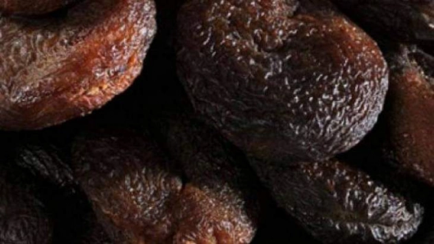 Kuru kayısının kilogramı 10 liradan işlem gördü