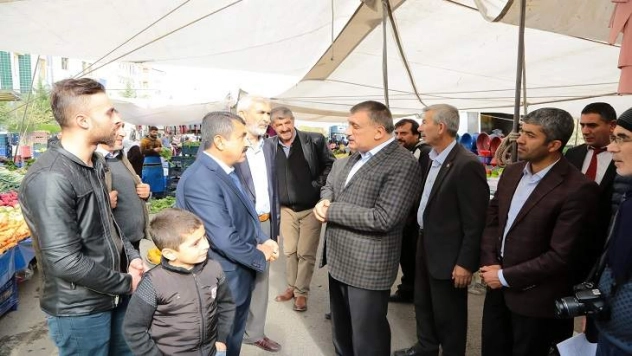 Başkan Gürkan, 'Pazar Esnafı Bizim Güvenlik Sigortamızdır'
