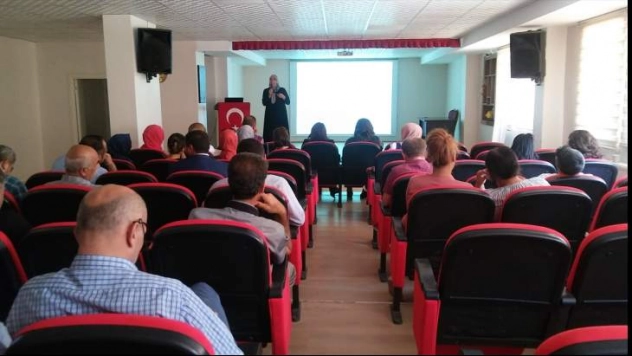 Kale'de kadına şiddete karşı mücadele semineri