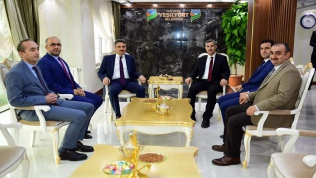 Vali Aydın Baruş'tan Başkan Çınar'a İadeyi Ziyaret