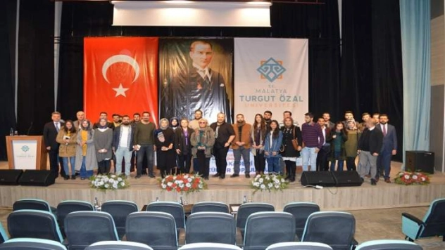 Sinemanın emektarları öğrencilerle buluştu..'Hayallerinizi sakın ertelemeyin'