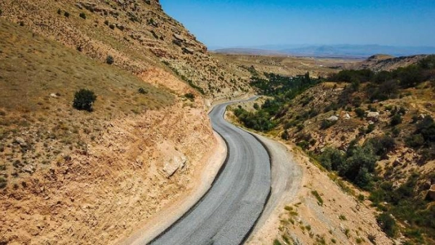 Yazıhan'da 4 Mahallenin Daha Ulaşım Sorunu Çözüldü