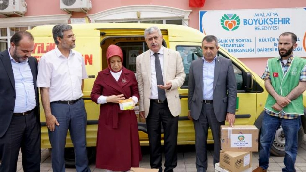 Savaş Mağdurlarına İlaç Yardımı