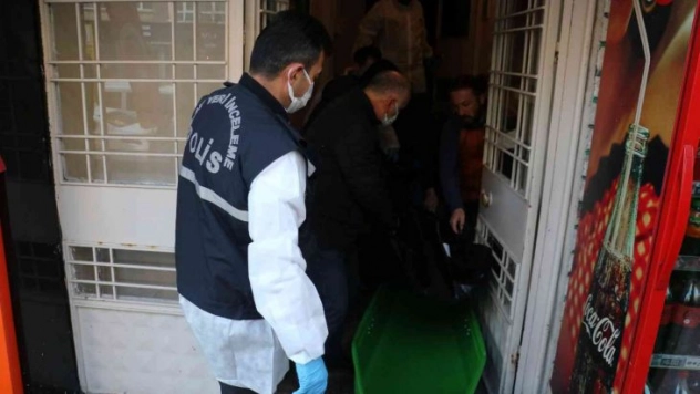 Haber alınamıyordu, evinde ölü bulundu