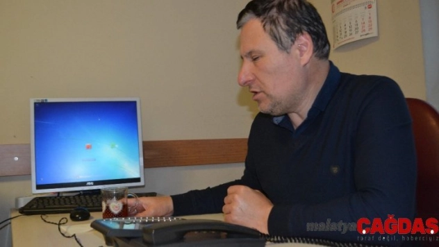 Hafızasında binlerce telefon numarasını tutuyor