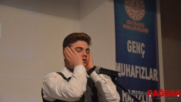 Hafızlık ve ezanı güzel okuma yarışması Demirci'de yapıldı