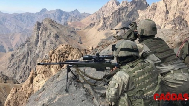 Hakkari'de 3 terörist etkisiz hale getirildi