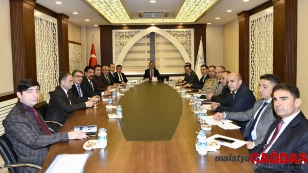 Hakkari'de karla mücadele toplantısı