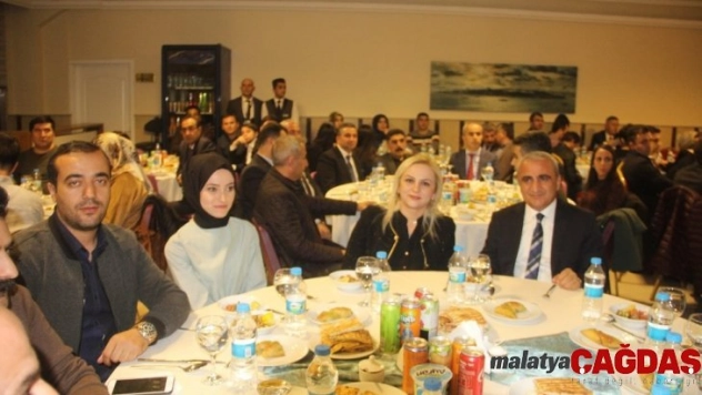 Hakkari'de öğretmenler onuruna yemek verildi