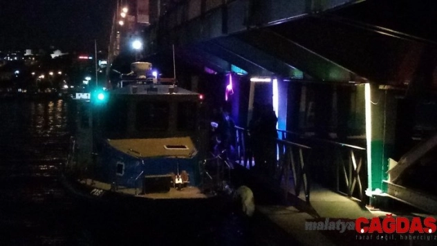 Haliç'e düşen yabancı uyruklu şahıs hastaneye kaldırıldı