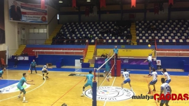 Haliliye ilk yarıda liderliği garantiledi