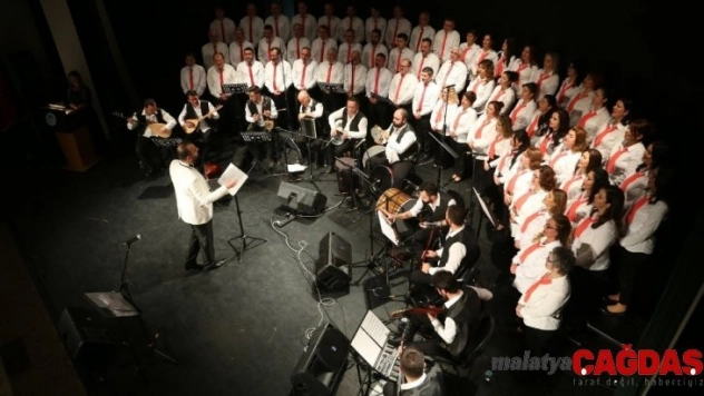 Halk Müziği Korosu konseri