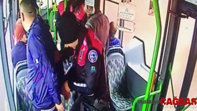 Halk otobüsüne polis böyle operasyon düzenledi